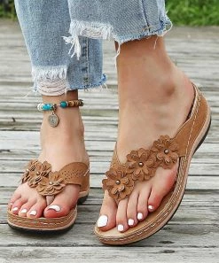 Top 10 🎉 ROSY Brown Floral-Strap Wedge Thong 🩴 Sandal - 👩 Women 🎉