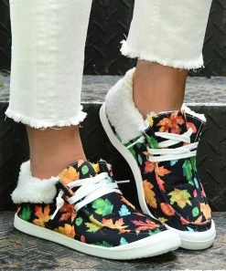 Budget 💯 ROSY Black Maple Leaf Fold-Over Faux Fur-Lined Boat 👟 Sneaker - 👩 Women ✔️