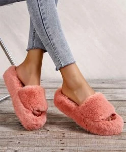 Budget 🎁 ROSY Pink Fuzzy Slipper - 👩 Women 🎉